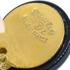 AMORE Vintage CHANEL Artificial Pearl Dangle Earrings Clip-On Gold 94A 181869 -Best Jewelry Store 20240604 181869 04 f8de4666 35ec 4318 8997 1747030752ea