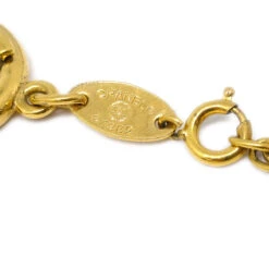 AMORE Vintage CHANEL CC Bracelet Gold 1982 181870 -Best Jewelry Store 20240604 181870 04 209debf6 49f0 4ee5 9c30 a8e9b3640ed0