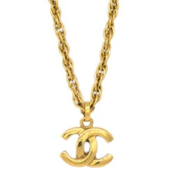 AMORE Vintage CHANEL Gold CC Pendant Necklace 181878