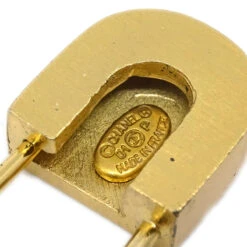 AMORE Vintage CHANEL Rhinestone Brooch Pin Gold 01P 181884 -Best Jewelry Store 20240604 181884 04 fd109a1b ec58 47a3 9df7 53e43d709893