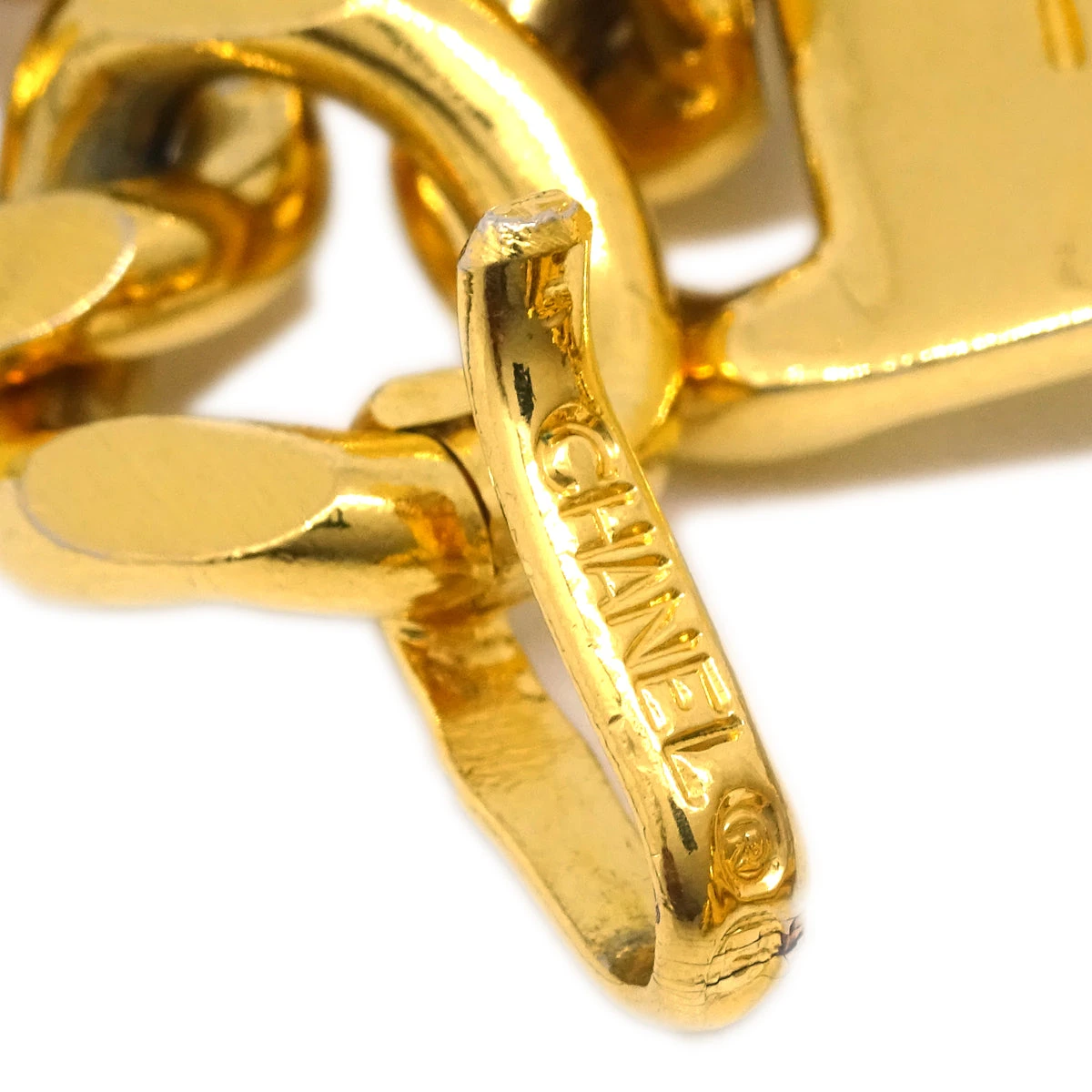 AMORE Vintage CHANEL Medallion Chain Belt Gold Small Good 172988 6 AMORE Vintage CHANEL Medallion Chain Belt Gold Small Good 172988 - Image 4