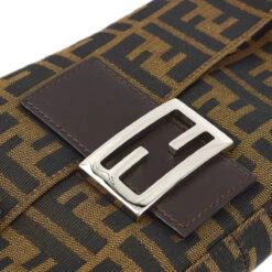 AMORE Vintage FENDI Brown Zucca Baguette Handbag 173099 14 AMORE Vintage FENDI Brown Zucca Baguette Handbag 173099 -Best Jewelry Store 20240702 173099 03 7dd449d1 d12c 4963 81b1 b6b8a5ec5e68