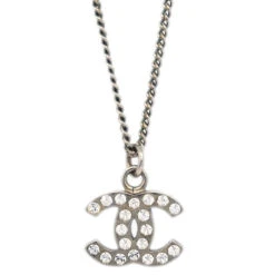 AMORE Vintage CHANEL CC Chain Necklace Pendant Rhinestone Silver B12V 162297