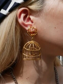 AMORE Vintage CHANEL 1994 Birdcage Earrings Gold 29 22022 -Best Jewelry Store 22022 3a76d7ec 5e1a 4f26 bb46 f821a9609aa7