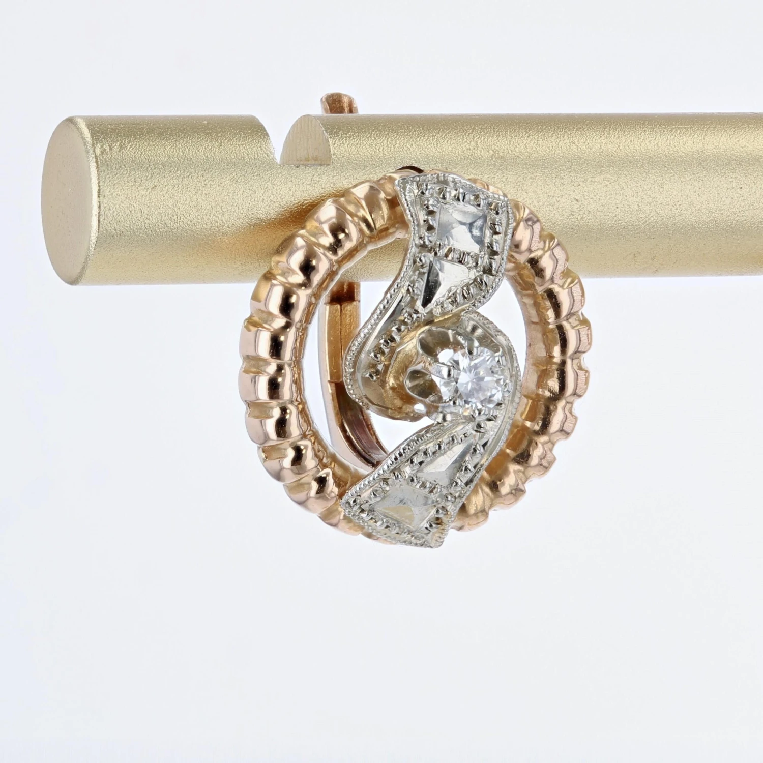 Sarl Baume French 1960s Diamonds 18 Karat Rose White Gold Earrings 6 Sarl Baume French 1960s Diamonds 18 Karat Rose White Gold Earrings - Image 4