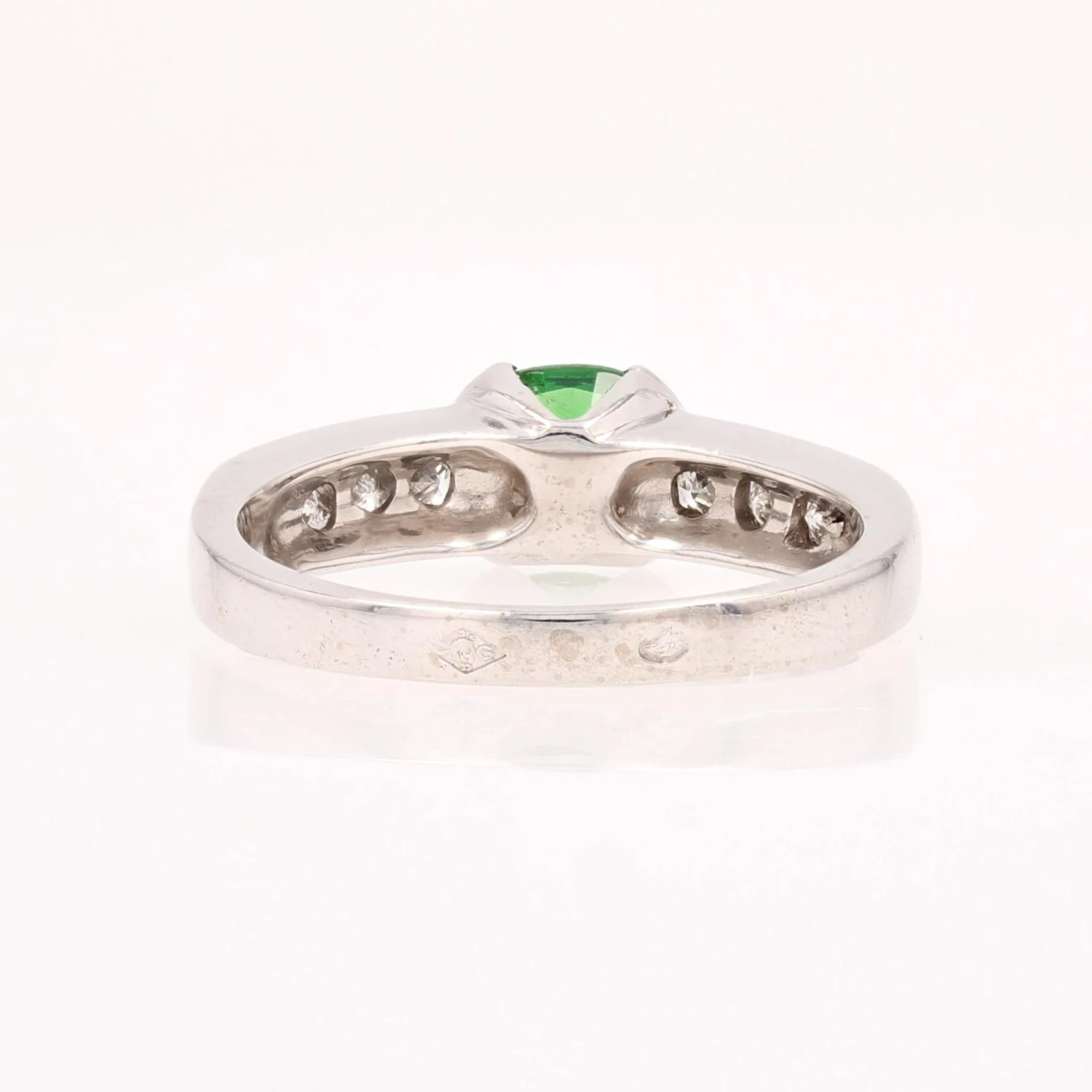 Sarl Baume French Modern 1, 02 Carat Tsavorite Garnet Princess-Cut Diamonds White Gold Ring 17 Sarl Baume French Modern 1, 02 Carat Tsavorite Garnet Princess-Cut Diamonds White Gold Ring - Image 15