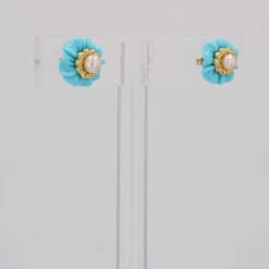 Sarl Baume 1960s Turquoise Cultured Pearl 18 Karat Yellow Gold Flower Stud Earrings 25 Sarl Baume 1960s Turquoise Cultured Pearl 18 Karat Yellow Gold Flower Stud Earrings -Best Jewelry Store 23 17204 master 65db8af9 427b 4885 85e5 b83cb0c98e8b