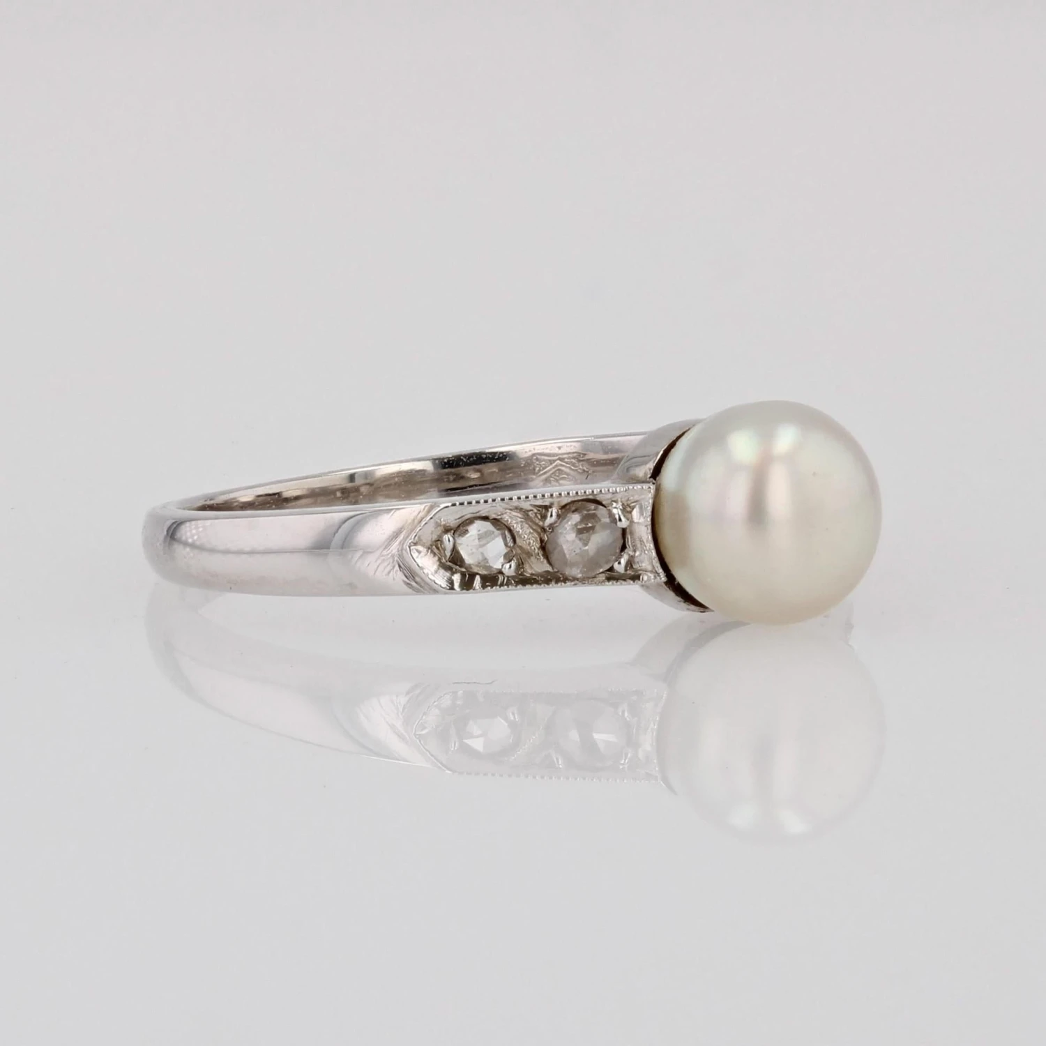 Sarl Baume French 1950s Diamond Cultured Pearl 18 Karat White Gold Ring 11 Sarl Baume French 1950s Diamond Cultured Pearl 18 Karat White Gold Ring - Image 9