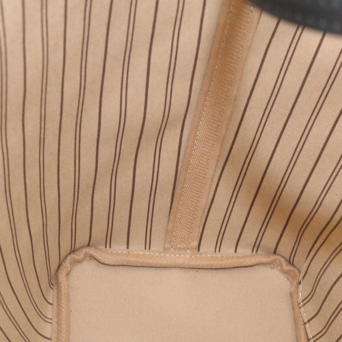 Brand Street LOUIS VUITTON �~ LOL Monogram Camouflage Neverfull MM Tote Bag M45201 Auth 29024A 21 Brand Street LOUIS VUITTON �~ LOL Monogram Camouflage Neverfull MM Tote Bag M45201 Auth 29024A - Image 19