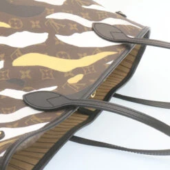 Brand Street LOUIS VUITTON �~ LOL Monogram Camouflage Neverfull MM Tote Bag M45201 Auth 29024A 27 Brand Street LOUIS VUITTON �~ LOL Monogram Camouflage Neverfull MM Tote Bag M45201 Auth 29024A -Best Jewelry Store 29024 6