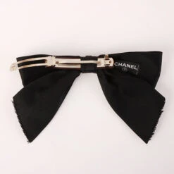 QOO Vintage CHANEL Satin Ribbon Hair Clip Black -Best Jewelry Store 3 4625dca7 3164 4f7e b00e a3291d0cce77
