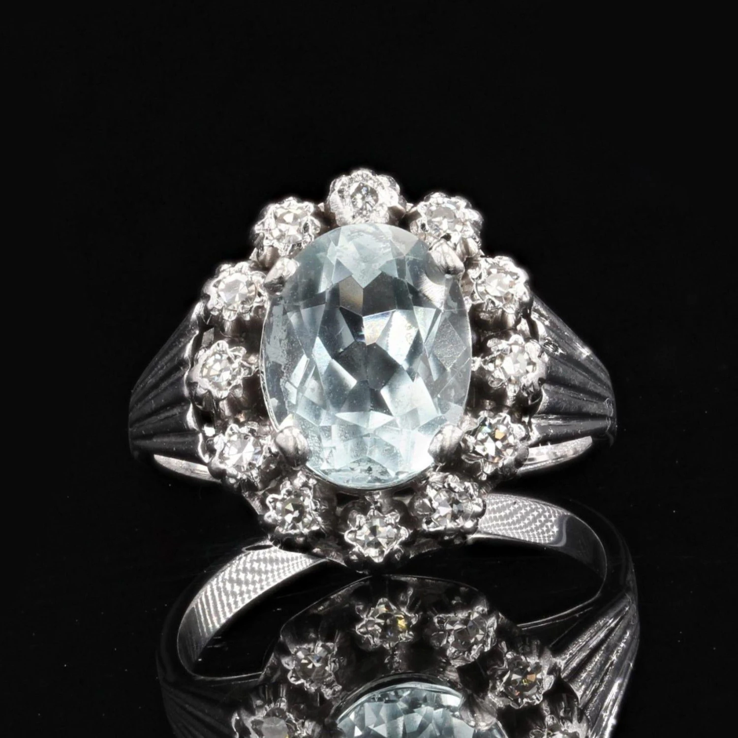 Sarl Baume French 1950s Aquamarine Diamonds 18 Karat White Gold Ring 5 Sarl Baume French 1950s Aquamarine Diamonds 18 Karat White Gold Ring - Image 3