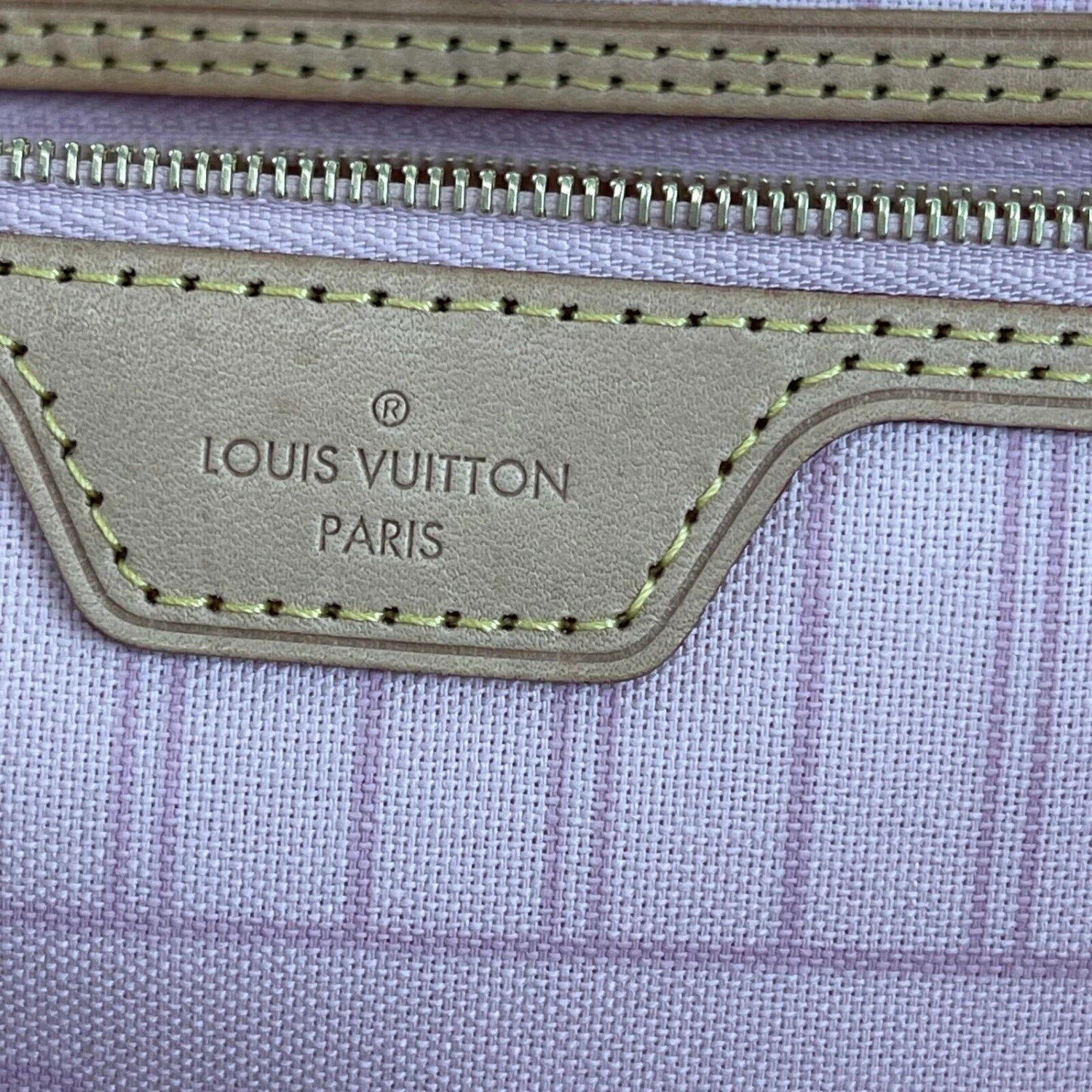 Luxury Resale Network LOUIS VUITTON Neverfull GM Damier Azur W/Pouch White Handbag 14 Luxury Resale Network LOUIS VUITTON Neverfull GM Damier Azur W/Pouch White Handbag - Image 12