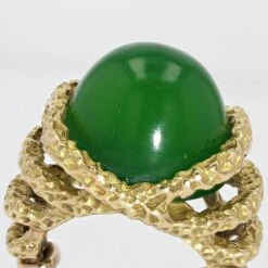 Sarl Baume Retro 18 Carat Chrysoprase Chiseled 18 Karat Yellow Gold Ring 16 Sarl Baume Retro 18 Carat Chrysoprase Chiseled 18 Karat Yellow Gold Ring -Best Jewelry Store 4 master 223cdb8a 6019 46e4 8763 b1282bedd46a