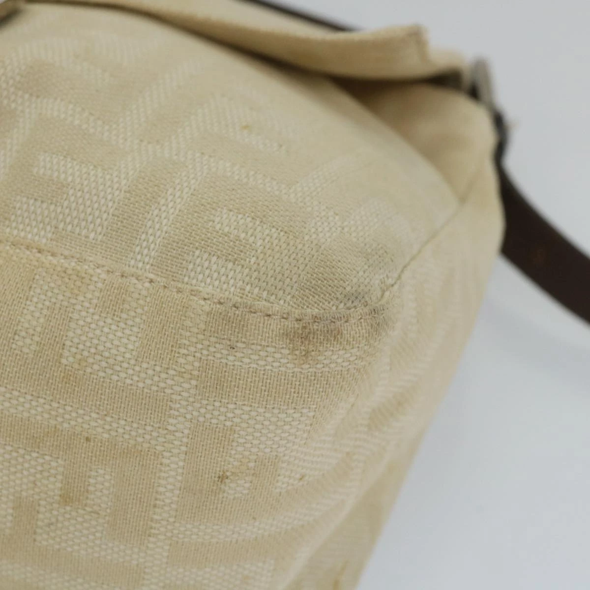 Brand Street FENDI Zucca Canvas Mamma Baguette Shoulder Bag Beige Auth 57043 17 Brand Street FENDI Zucca Canvas Mamma Baguette Shoulder Bag Beige Auth 57043 - Image 15