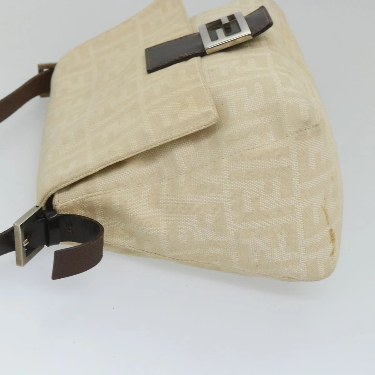 Brand Street FENDI Zucca Canvas Mamma Baguette Shoulder Bag Beige Auth 57043 6 Brand Street FENDI Zucca Canvas Mamma Baguette Shoulder Bag Beige Auth 57043 - Image 4