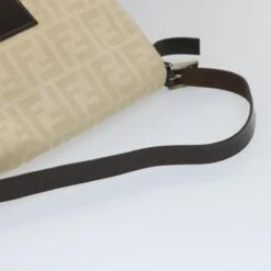 Brand Street FENDI Zucca Canvas Mamma Baguette Shoulder Bag Beige Auth 57043 28 Brand Street FENDI Zucca Canvas Mamma Baguette Shoulder Bag Beige Auth 57043 -Best Jewelry Store 57043 7