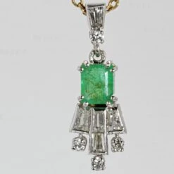 Sarl Baume French 1970s Emerald Diamonds 18 Karat White Gold Pendant -Best Jewelry Store 5 master bdcd9887 2ae9 4009 91fa 88b6bc066a86