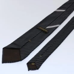 Style Tribute LOUIS VUITTON Necktie Silk Gray Black Lv Auth 61940 19 Style Tribute LOUIS VUITTON Necktie Silk Gray Black Lv Auth 61940 -Best Jewelry Store 61940 7 2203fac3 917b 438f b248 39dd40a6e29b