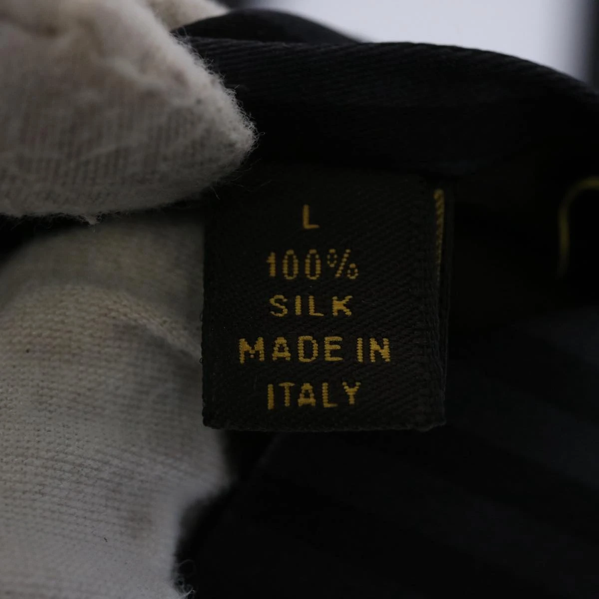 Style Tribute LOUIS VUITTON Necktie Silk Gray Black Lv Auth 61940 11 Style Tribute LOUIS VUITTON Necktie Silk Gray Black Lv Auth 61940 - Image 9