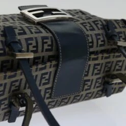 Brand Street FENDI Zucchino Canvas Mamma Baguette Hand Bag Navy Auth 67746 27 Brand Street FENDI Zucchino Canvas Mamma Baguette Hand Bag Navy Auth 67746 -Best Jewelry Store 67746 6