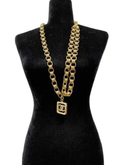 Luxury Resale Network CHANEL Vintage Gold Chain Belt CC Square Charm Excellent 36 -Best Jewelry Store 6f39131c c7d3 5fd3 9095 d89e7fdaa27e 3ac23ab0 dd33 41bc 8d90 30c90234aa3a