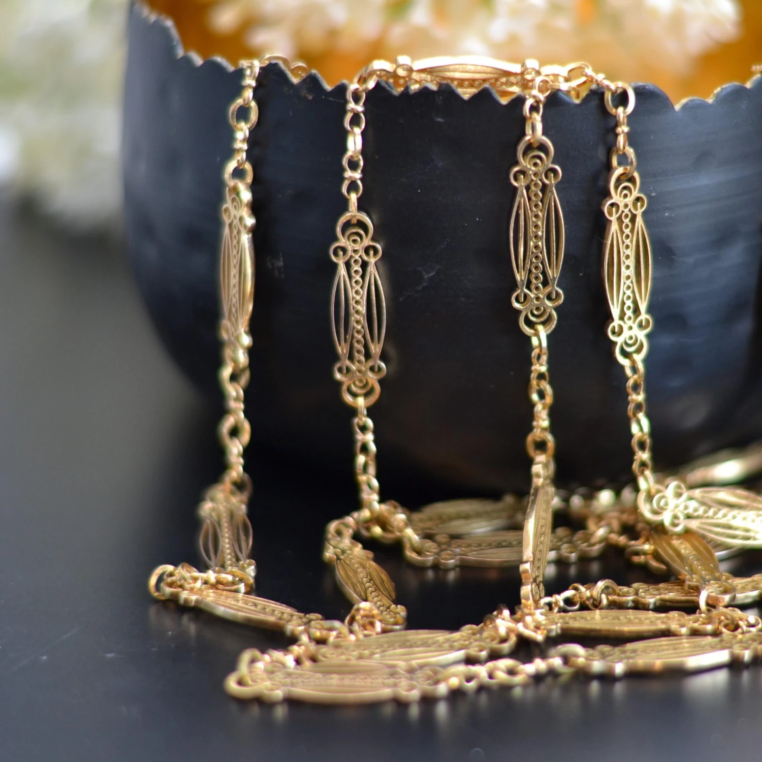 Sarl Baume French Art Nouveau 18 Karat Yellow Gold Art Nouveau Long Necklace 5 Sarl Baume French Art Nouveau 18 Karat Yellow Gold Art Nouveau Long Necklace - Image 3