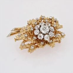 Sarl Baume French 1950s Diamonds 18 Karat Yellow Gold Flower Brooch 21 Sarl Baume French 1950s Diamonds 18 Karat Yellow Gold Flower Brooch -Best Jewelry Store DV231102 master