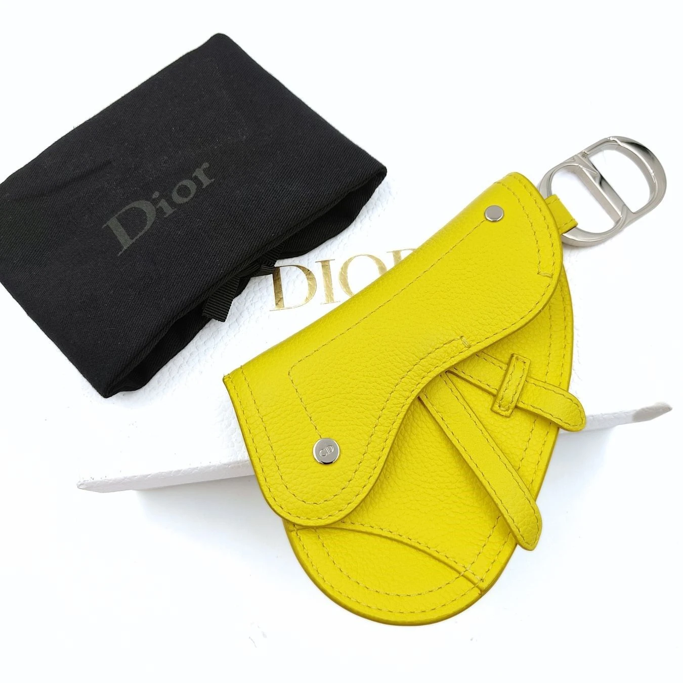 Her Age DIOR Dior Dior Saddle Pouch Key Ring In Fluorescent Yellow Leather 7 Her Age DIOR Dior Dior Saddle Pouch Key Ring In Fluorescent Yellow Leather - Image 5