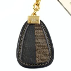 Her Age FENDI Fendi Fendi Pacan Key Ring In Two-tone Leather 8 Her Age FENDI Fendi Fendi Pacan Key Ring In Two-tone Leather -Best Jewelry Store Fendi portachiavi Pacan in pelle bicolore extra big 5598 274 525ea3aa 0538 4297 8f63 d22b0a7326f6