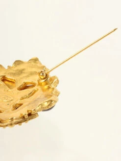 QOO Vintage CHANEL 1994 Made Gripoix Design Cutout Fringe Cc Mark Brooch Gold/Green/Red -Best Jewelry Store IMG 0014