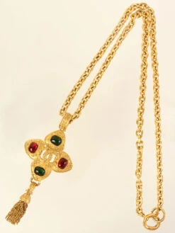 QOO Vintage CHANEL 1994 Gripoix Stone Cc Mark Necklace Red/Green -Best Jewelry Store IMG 2342 080534a1 4010 461d b24f 316dc56d766e