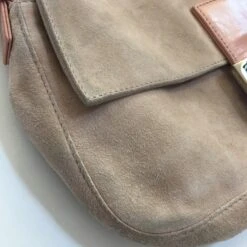 Fancy Lux FENDI Baguette Shoulder Bag In Pink Suede 21 Fancy Lux FENDI Baguette Shoulder Bag In Pink Suede -Best Jewelry Store IMG 4081 ec2a9799 a13a 4589 9e33 254f059b5393