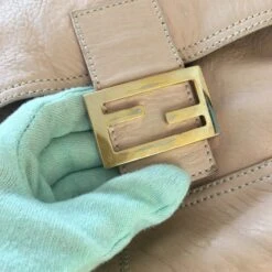 Fancy Lux FENDI Mamma Baguette Shoulder Bag In Pink Leather -Best Jewelry Store IMG 4219 0da72589 3a78 480c b9c2 49be0e5a58d0