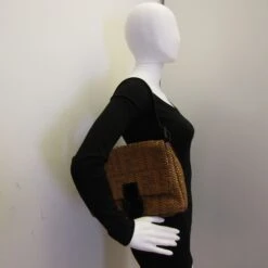 Fancy Lux FENDI Mamma Baguette Shoulder Bag In Beige Patent -Best Jewelry Store IMG 4714 f18f32dd bcc4 4160 a958 bdb228409bfc