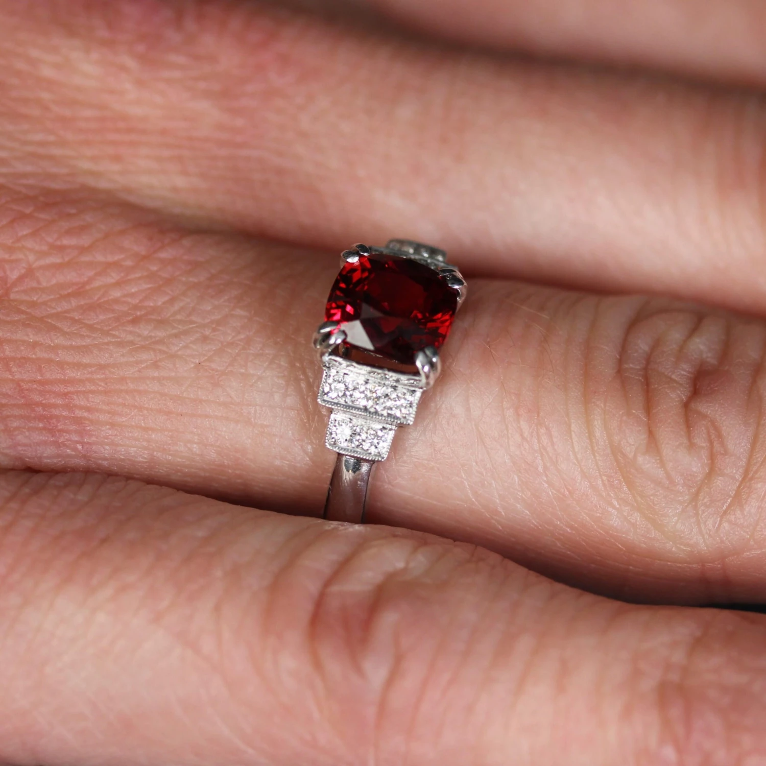 Sarl Baume New Art Deco Style Natural Vivid Red Spinel Diamonds 18 Karat White Gold Ring 14 Sarl Baume New Art Deco Style Natural Vivid Red Spinel Diamonds 18 Karat White Gold Ring - Image 12