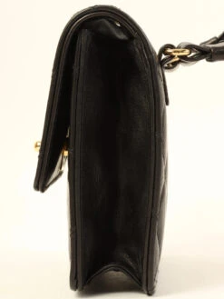 QOO Vintage CHANEL Around 1990 Made Turn-Lock Waist Bag Black -Best Jewelry Store IMG 5335 3839569d 7463 4512 b05b badbd590344e