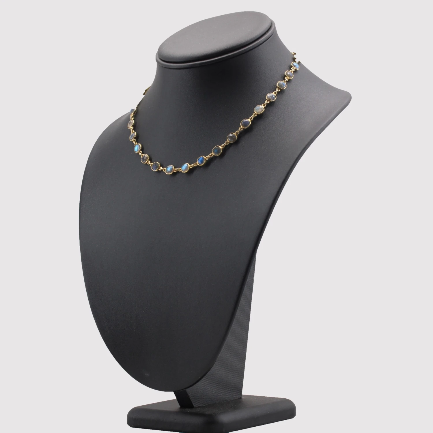 Sarl Baume Modern Baume Creation Labradorites Vermeil Necklace 10 Sarl Baume Modern Baume Creation Labradorites Vermeil Necklace - Image 8