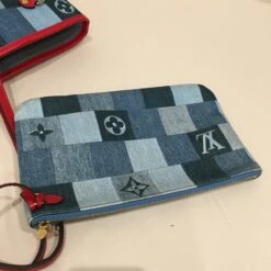 Luxcellent Louis Vuitton Deinm Canvas Neverfull MM With Pochette Shoulder Bag Sku# 72951 -Best Jewelry Store IMG 7398 1df0e291 4e54 4bf5 a662 267d0a5ad8ea