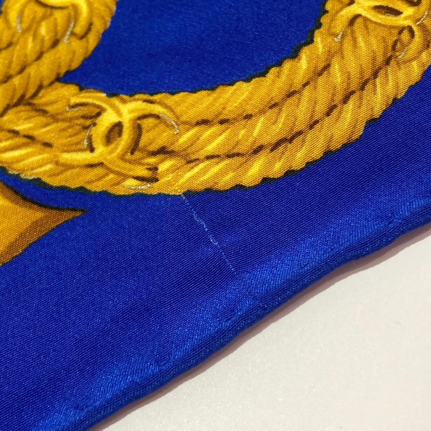 AMORE Vintage CHANEL Scarf Blue Small Good 18959 7 AMORE Vintage CHANEL Scarf Blue Small Good 18959 - Image 5