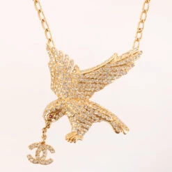 QOO Vintage CHANEL 2001 Made Rhinestone Eagle Motif Cc Mark Necklace -Best Jewelry Store IMG 8712 d57acc7b 62de 4dfb 8ca8 22c5345898d1
