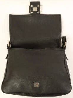 QOO Vintage FENDI Leather Mamma Baguette Black -Best Jewelry Store IMG 9511 411311fd 9fc6 47cd a225 8754e3986b73