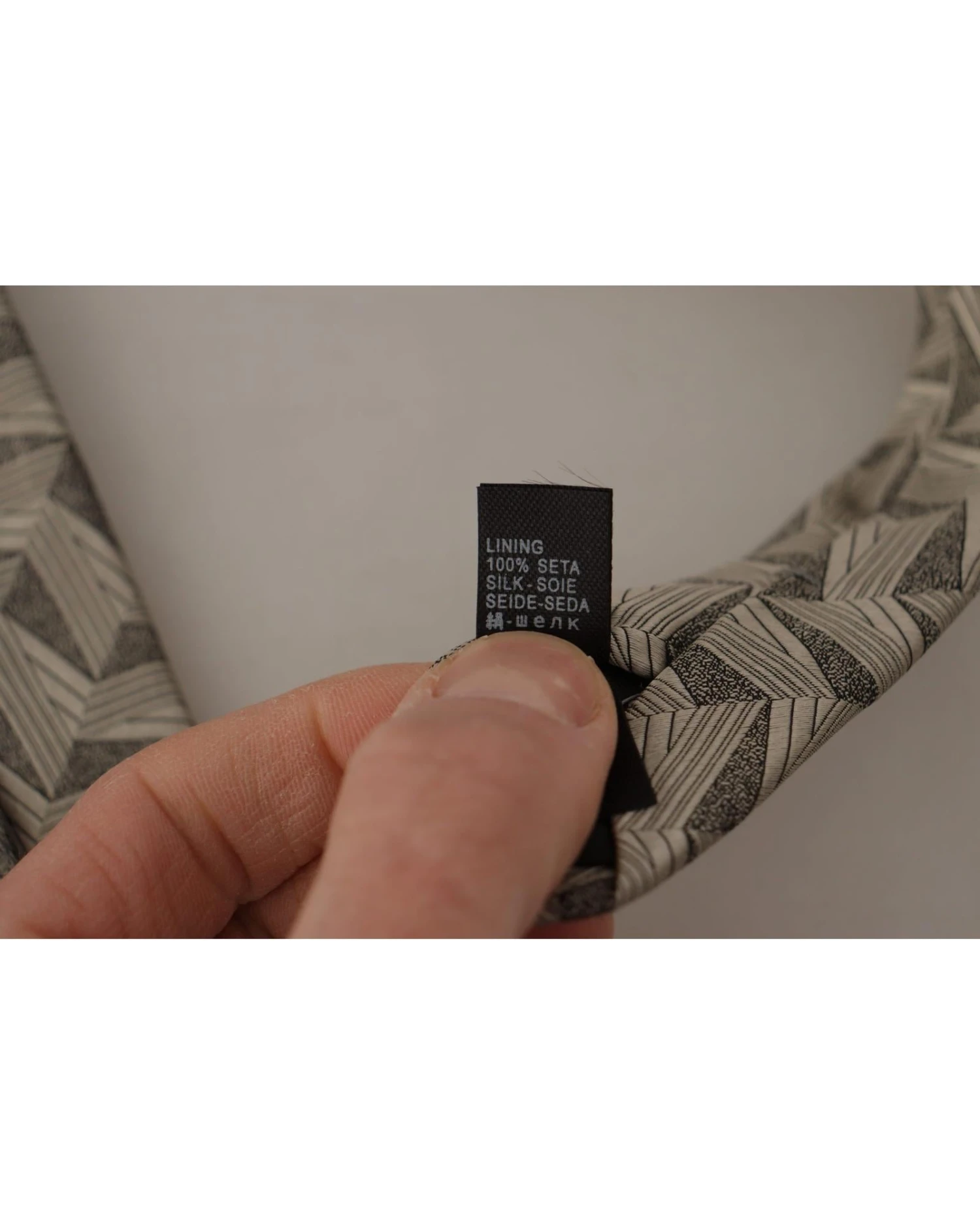 Style Tribute Dolce & Gabbana Men's Beige Fantasy Pattern Adjustable Necktie Accessory Tie 8 Style Tribute Dolce & Gabbana Men's Beige Fantasy Pattern Adjustable Necktie Accessory Tie - Image 6