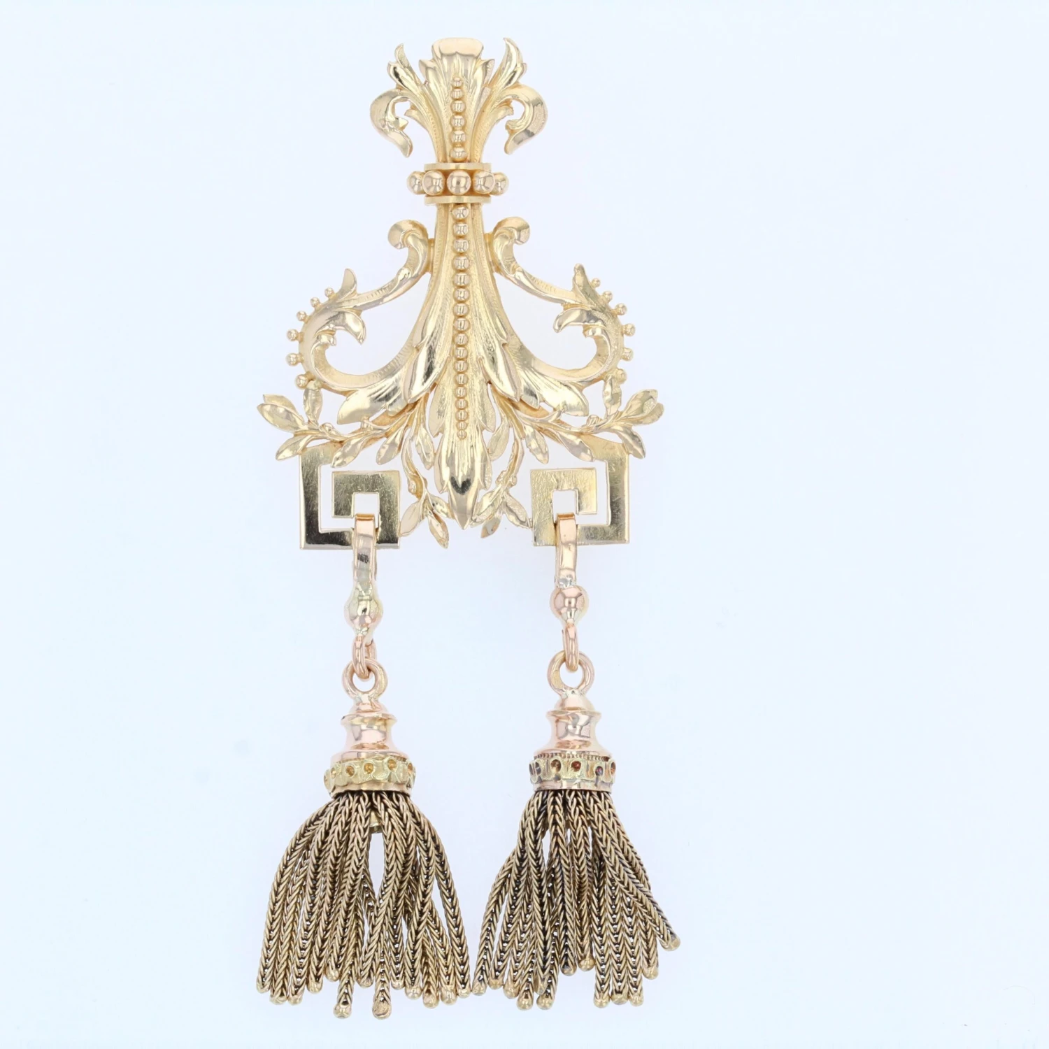 Sarl Baume 19th Century 18 Karat Yellow Gold Tassels Pendant 12 Sarl Baume 19th Century 18 Karat Yellow Gold Tassels Pendant - Image 10