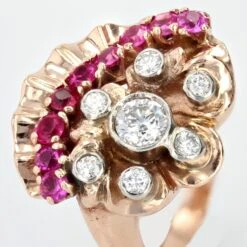 Sarl Baume 1940s Retro Rubis Diamonds 14 Karat Rose Gold Ring -Best Jewelry Store TRIER 23 master 0bbeb186 05b6 49ba 8506 e09d6f7dd31e