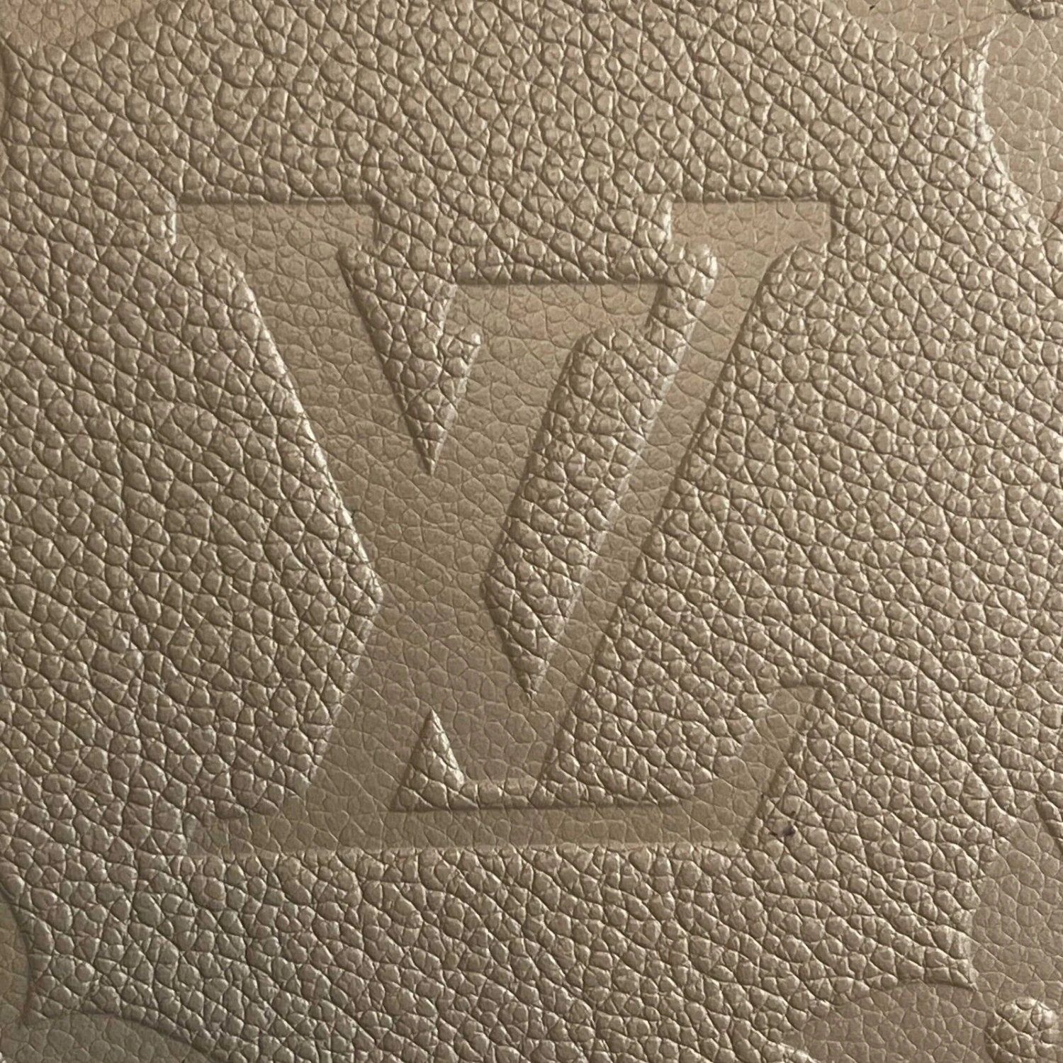 Luxury Resale Network LOUIS VUITTON Neverfull Empreinte Monogram W/Pouch MM 9 Luxury Resale Network LOUIS VUITTON Neverfull Empreinte Monogram W/Pouch MM - Image 7