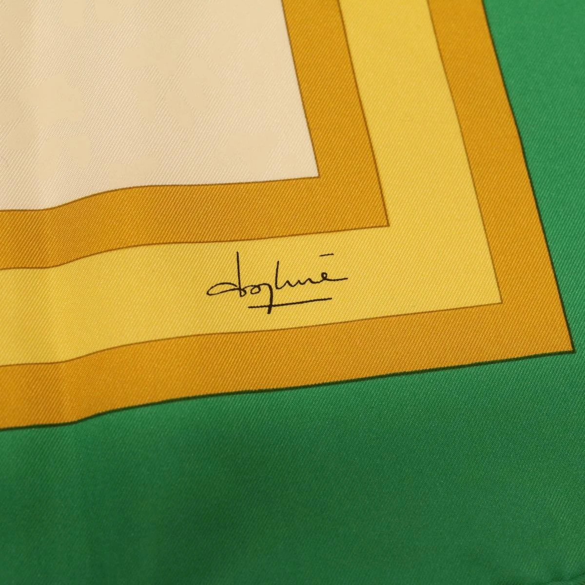 Style Tribute Hermes Carre 90 Les Chats Scarf Green White Yellow Auth Am3480 9 Style Tribute Hermes Carre 90 Les Chats Scarf Green White Yellow Auth Am3480 - Image 7