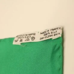 Style Tribute Hermes Carre 90 Les Chats Scarf Green White Yellow Auth Am3480 21 Style Tribute Hermes Carre 90 Les Chats Scarf Green White Yellow Auth Am3480 -Best Jewelry Store am3480 9