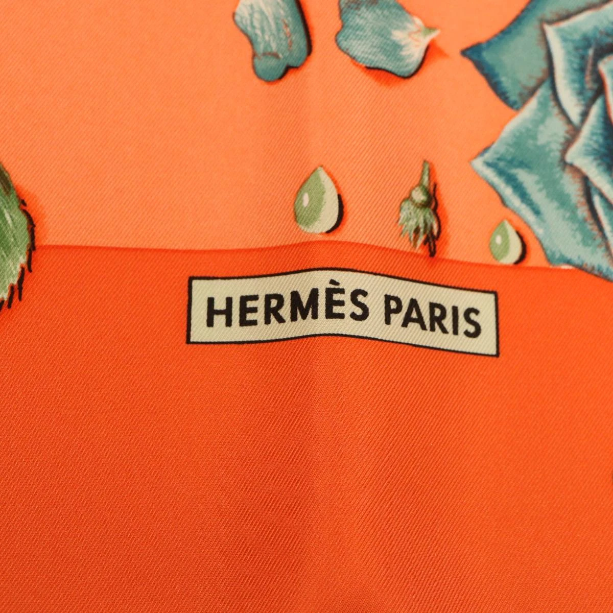 Style Tribute Hermes Carre 90 Rose Scarf Silk Orange Salmon Pink Auth Am3732 7 Style Tribute Hermes Carre 90 Rose Scarf Silk Orange Salmon Pink Auth Am3732 - Image 5