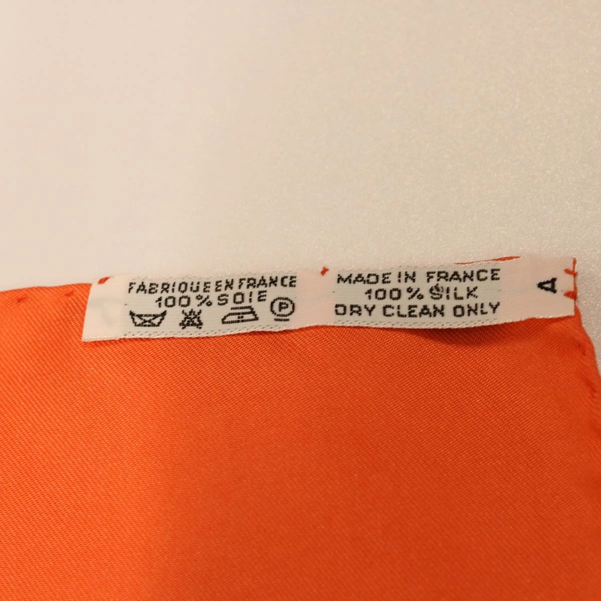 Style Tribute Hermes Carre 90 Rose Scarf Silk Orange Salmon Pink Auth Am3732 8 Style Tribute Hermes Carre 90 Rose Scarf Silk Orange Salmon Pink Auth Am3732 - Image 6